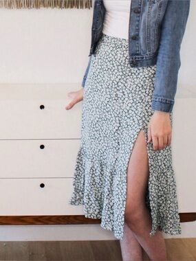 Abercrombie & Fitch  Green Floral Ditsy Tiered Skirt High Slit Ruffle Boho XS